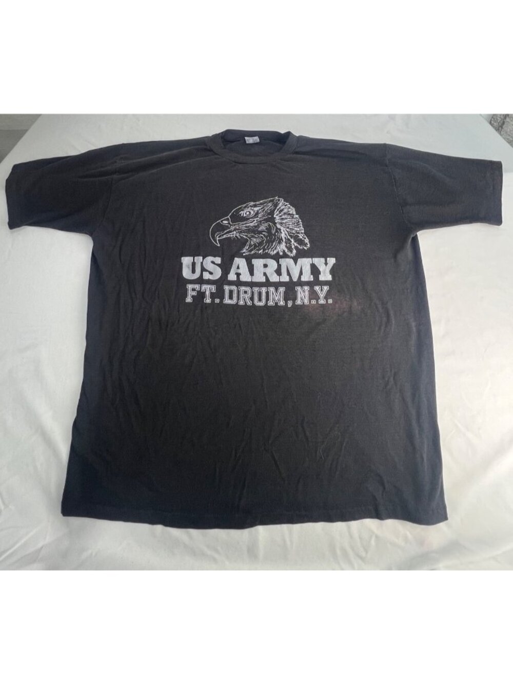 VTG US Army Ft. Drum NY Graphic T-Shirt Black Crewneck sz L Single Stitch